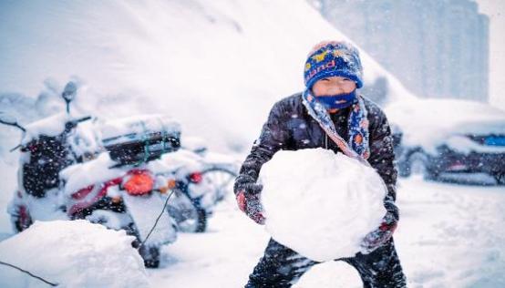 女人梦见下雪什么意思 女人梦见下雪什么预兆